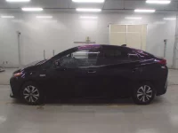 Toyota PRIUS PHV лот № 30763 оценка 4.5  с аукциона в Японии 3