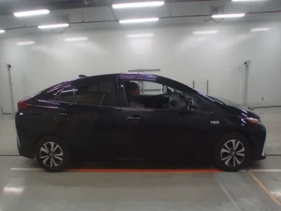 Toyota PRIUS PHV