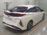 Toyota PRIUS PHV лот № 30787 оценка 4  с аукциона в Японии 1