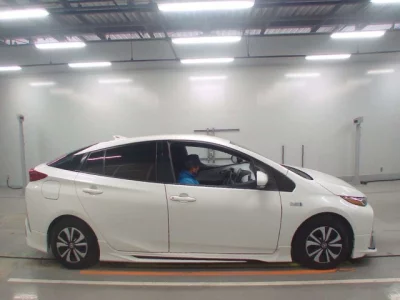 Toyota PRIUS PHV