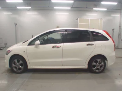 Honda STREAM  с аукциона в Японии