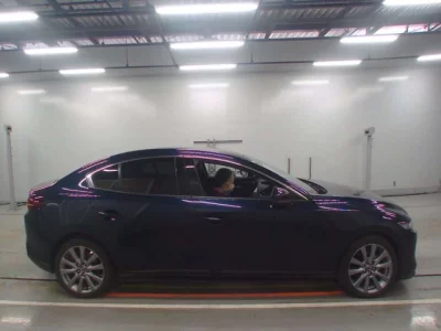 Mazda MAZDA3  с аукциона в Японии