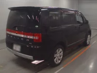 Mitsubishi DELICA D5 лот № 30714 оценка 3  с аукциона в Японии 1