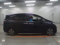 Honda ODYSSEY лот № 30758 оценка 3.5  с аукциона в Японии 2