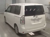 Toyota VOXY лот № 30762 оценка RA  с аукциона в Японии 5