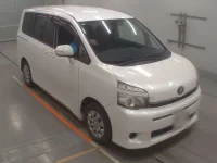 Toyota VOXY лот № 30762 оценка RA  с аукциона в Японии 4