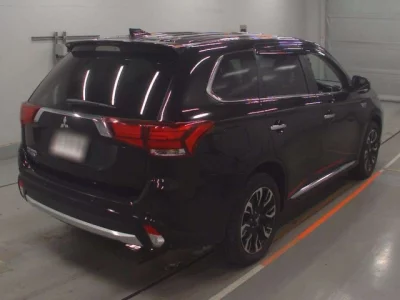Mitsubishi OUTLANDER PHEV