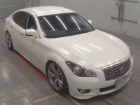 Nissan FUGA лот № 33173 оценка 4  с аукциона в Японии 4
