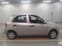 Nissan MARCH лот № 30744 оценка 4.5  с аукциона в Японии 2