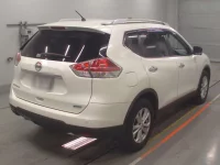 Nissan X-TRAIL лот № 30795 оценка 4  с аукциона в Японии 1