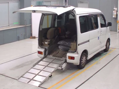 Daihatsu Atrai Wagon