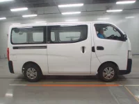 Nissan CARAVAN VAN лот № 30720 оценка 3.5  с аукциона в Японии 2
