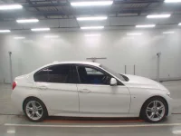 BMW 3-Series лот № 38156 оценка 4  с аукциона в Японии 2