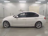 BMW 3-Series лот № 38156 оценка 4  с аукциона в Японии 3