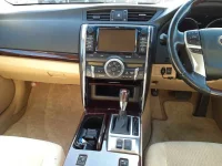 Toyota MARK X лот № 30293 оценка 4  с аукциона в Японии 8