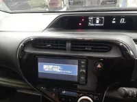 Toyota AQUA лот № 30805 оценка 3.5  с аукциона в Японии 8