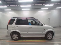 Toyota CAMI лот № 30766 оценка 3.5  с аукциона в Японии 2