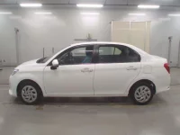 Toyota COROLLA AXIO лот № 30759 оценка RA  с аукциона в Японии 3