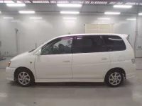 Toyota GAIA лот № 50165 оценка 4  с аукциона в Японии 3