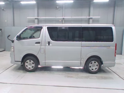 Toyota REGIUS ACE VAN