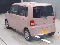 Toyota PIXIS SPACE лот № 10048 оценка 4  с аукциона в Японии 5