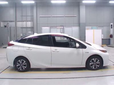 Toyota PRIUS PHV