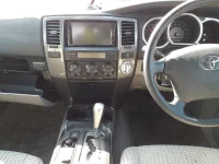 Toyota HILUX SURF лот № 30310 оценка 3  с аукциона в Японии 8
