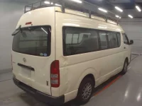 Toyota HIACE VAN лот № 30879 оценка R  с аукциона в Японии 1
