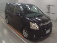 Toyota NOAH лот № 30903 оценка 3.5  с аукциона в Японии 4