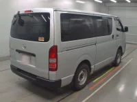 Toyota HIACE VAN лот № 30786 оценка 3  с аукциона в Японии 1