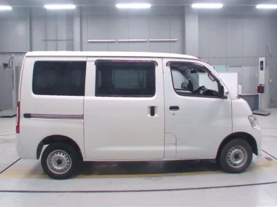 Toyota TOWN ACE VAN  с аукциона в Японии