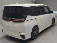 Toyota VOXY лот № 575 оценка R  с аукциона в Японии 1