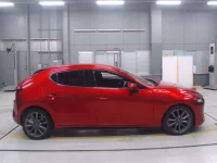Mazda MAZDA3 лот № 30356 оценка 4.5  с аукциона в Японии 2