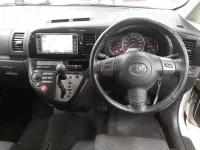 Toyota WISH лот № 30864 оценка 3.5  с аукциона в Японии 8