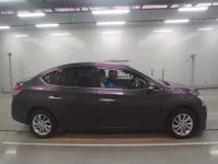 Nissan SYLPHY лот № 10525 оценка 4.5  с аукциона в Японии 2