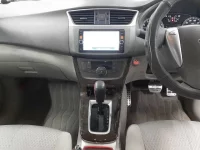 Nissan SYLPHY лот № 10525 оценка 4.5  с аукциона в Японии 8