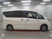 Nissan SERENA лот № 30884 оценка R  с аукциона в Японии 2