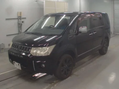Mitsubishi Delica D:5