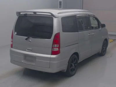 Nissan SERENA  с аукциона в Японии