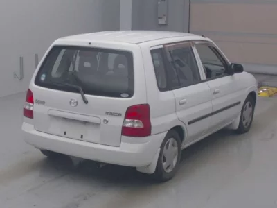 Mazda DEMIO  с аукциона в Японии