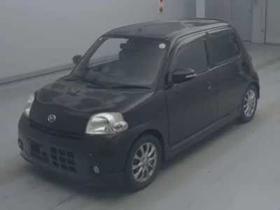 Daihatsu Esse