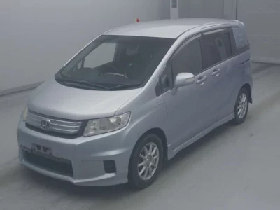 Honda FREED  с аукциона в Японии