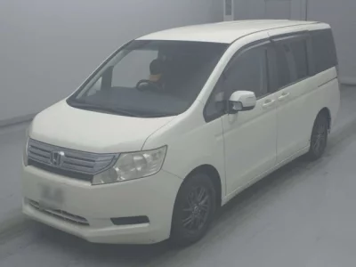 Honda STEP WAGON  с аукциона в Японии