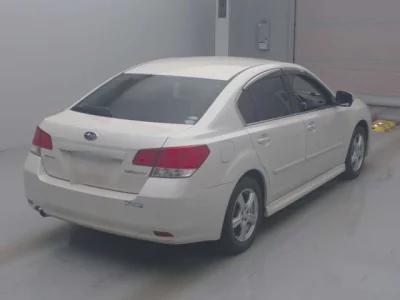 Subaru LEGACY B4