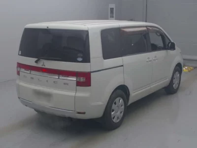 Mitsubishi DELICA D5  с аукциона в Японии
