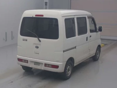 Toyota PIXIS VAN  с аукциона в Японии