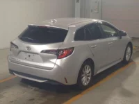 Toyota COROLLA TOURING лот № 30006 оценка 4  с аукциона в Японии 1