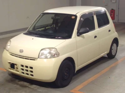 Daihatsu Esse