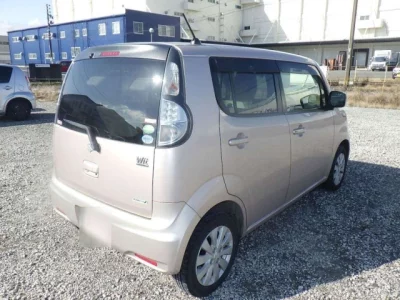 Suzuki MRWAGON