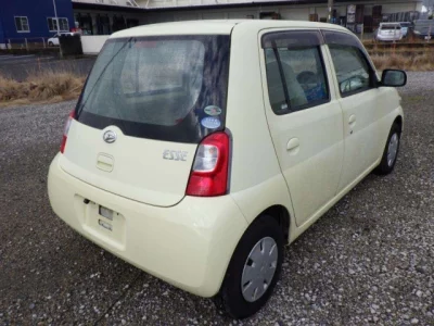 Daihatsu Esse